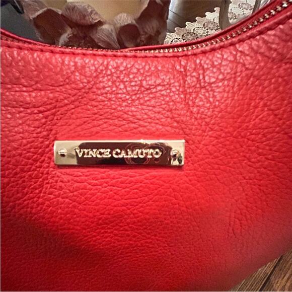 Vince Camuto Red Leather Women's Shoulder Handbag w dust bag - Picture 2 of 7